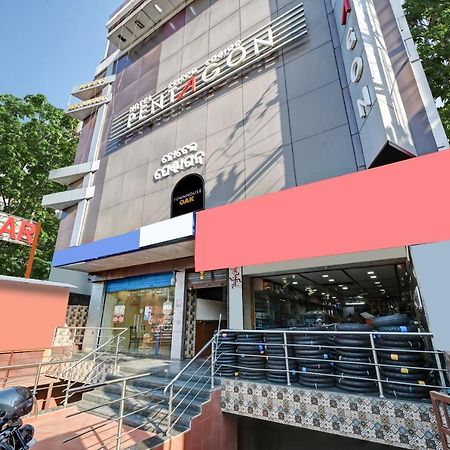 Hotel Townhouse Oak Pentagon Residency Bhubaneswar Exterior foto