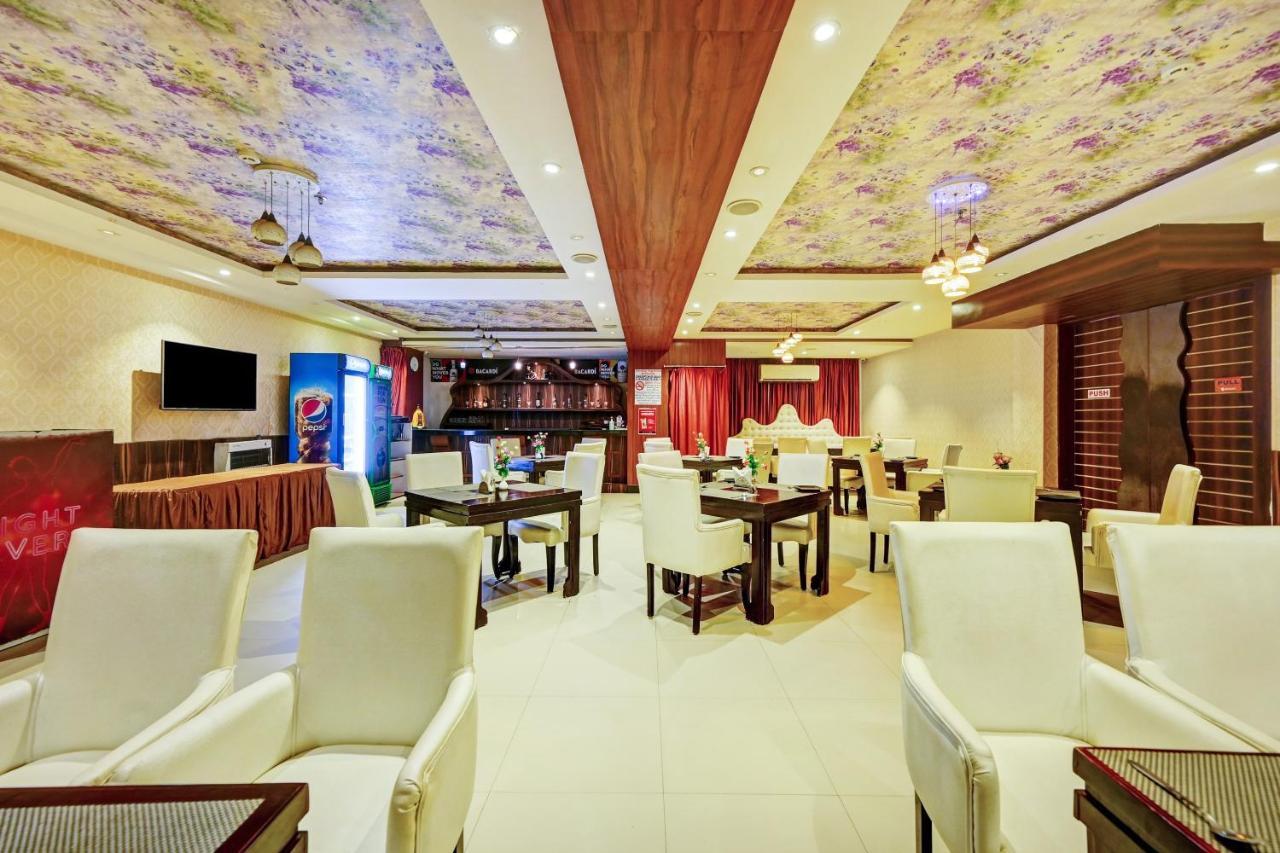 Hotel Townhouse Oak Pentagon Residency Bhubaneswar Exterior foto