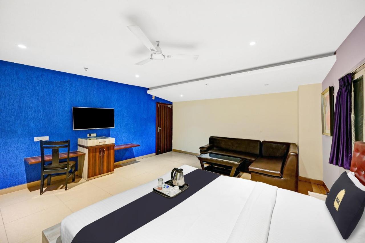 Hotel Townhouse Oak Pentagon Residency Bhubaneswar Exterior foto