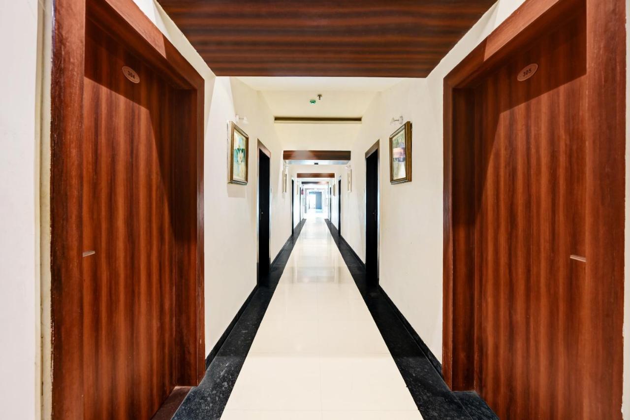 Hotel Townhouse Oak Pentagon Residency Bhubaneswar Exterior foto