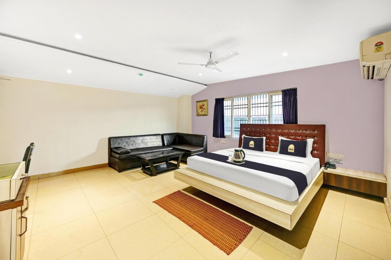 Hotel Townhouse Oak Pentagon Residency Bhubaneswar Exterior foto